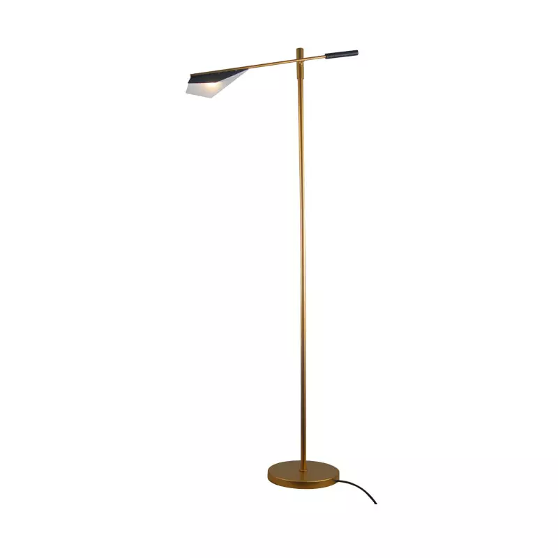 Lampu Lantai Kamar Sepuh
